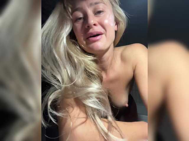 Try cute model Kriszayka Kriszayka from BongaCams