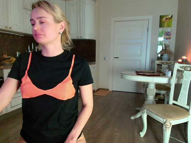 Kriszayka from BongaCams