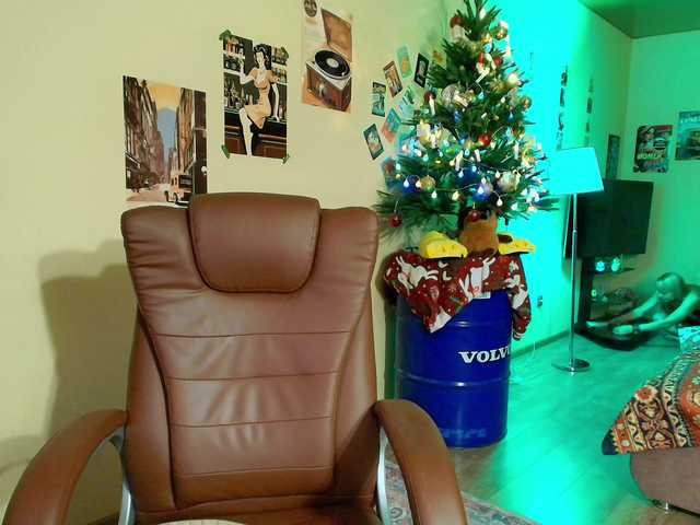 Kriszayka's BongaCams show and profile