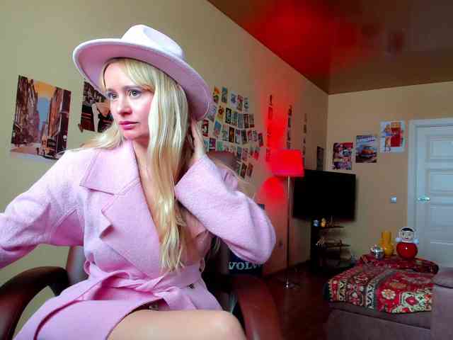 Kriszayka Live Webcam on BongaCams