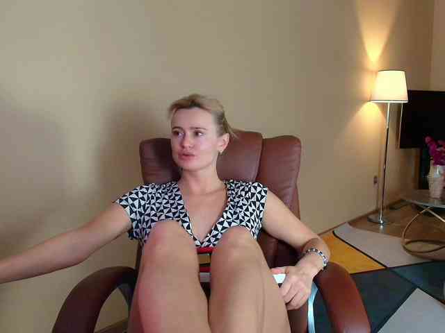 MissMotivated webcam