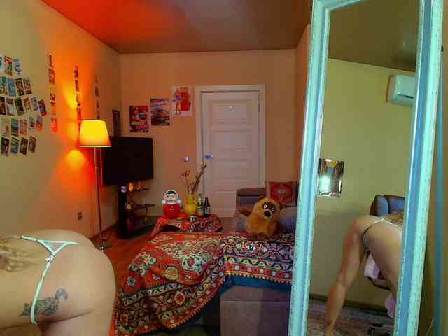 MissMotivated webcam