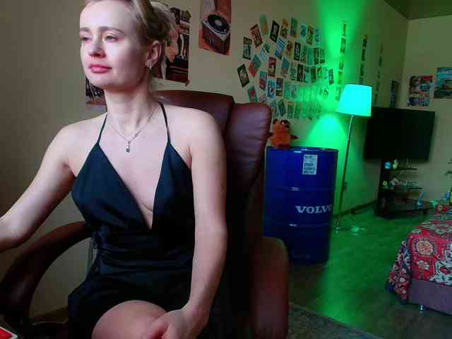 MissMotivated webcam