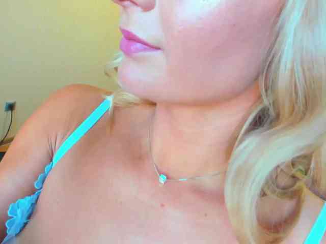 MissMotivated webcam