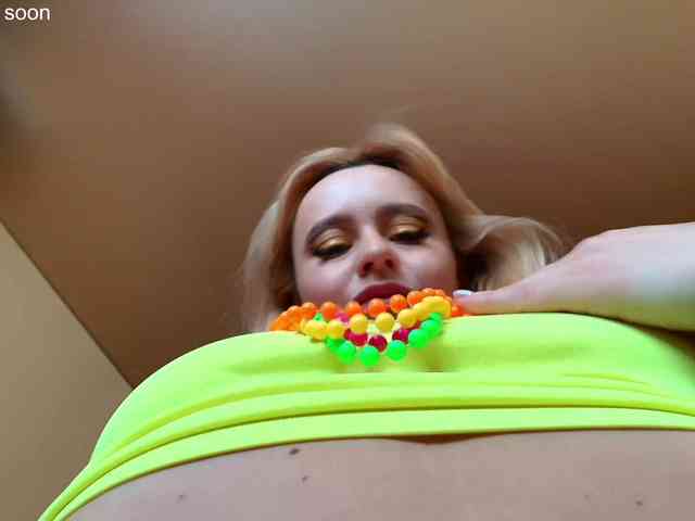 MissMotivated webcam