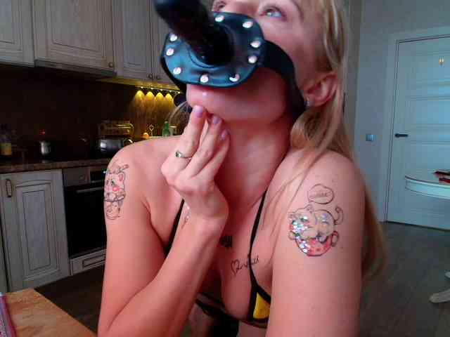 MissMotivated webcam