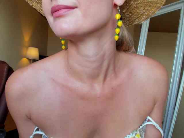 MissMotivated webcam