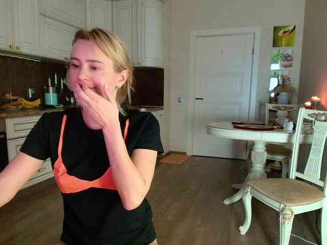 MissMotivated webcam