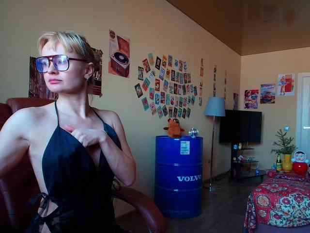 MissMotivated webcam