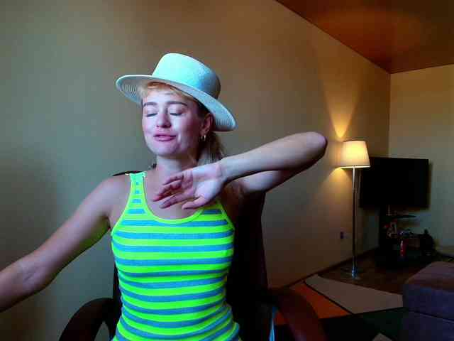 MissMotivated webcam