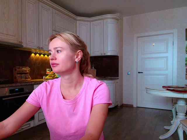 MissMotivated webcam