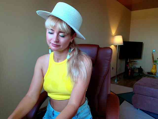 MissMotivated webcam