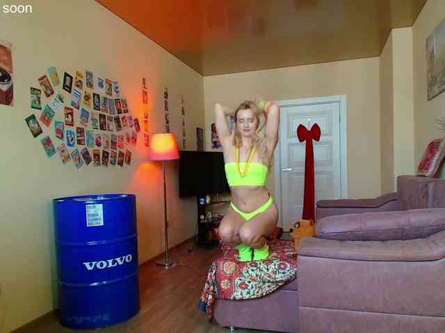 MissMotivated webcam