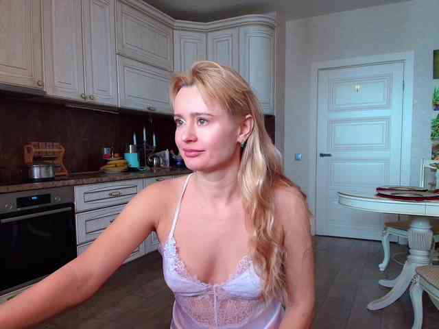 MissMotivated webcam