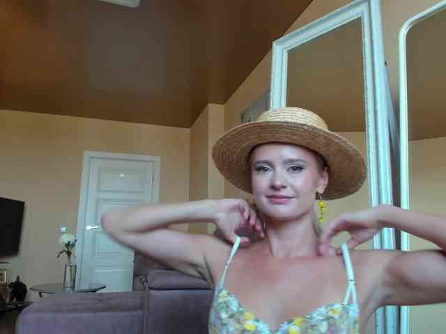 MissMotivated webcam
