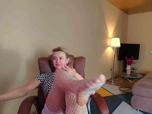 MissMotivated webcam