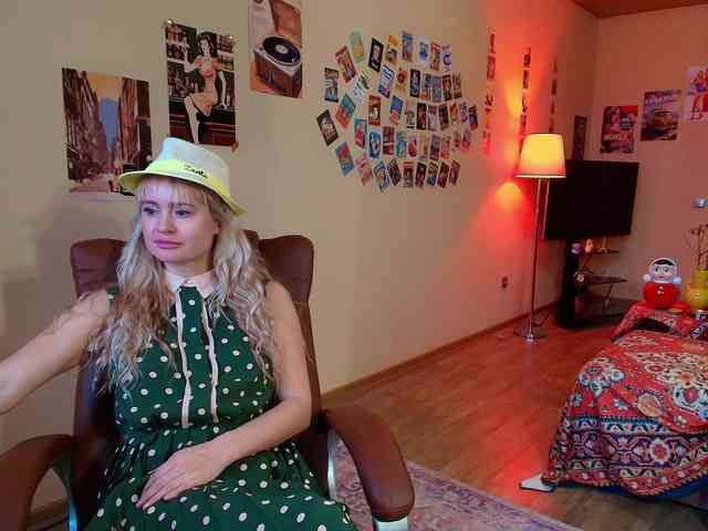 MissMotivated webcam