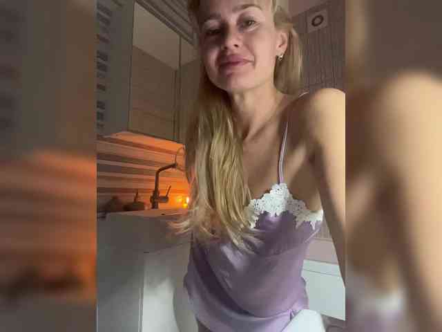 MissMotivated webcam