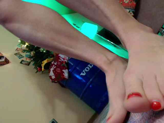 MissMotivated webcam