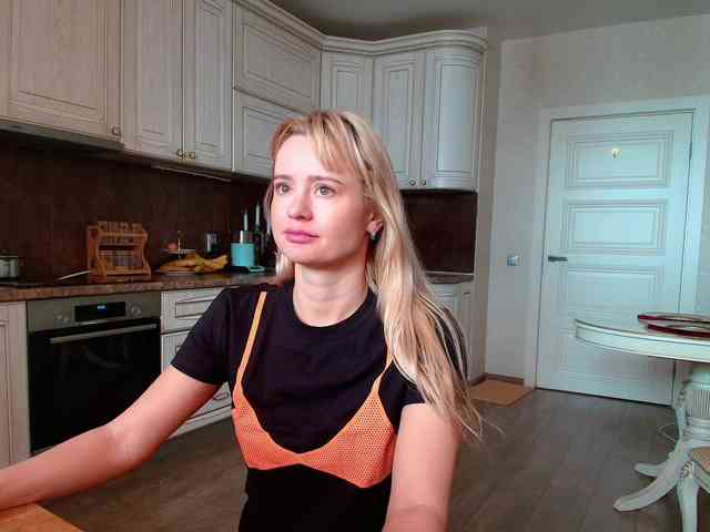 MissMotivated webcam