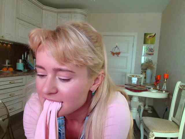 MissMotivated webcam