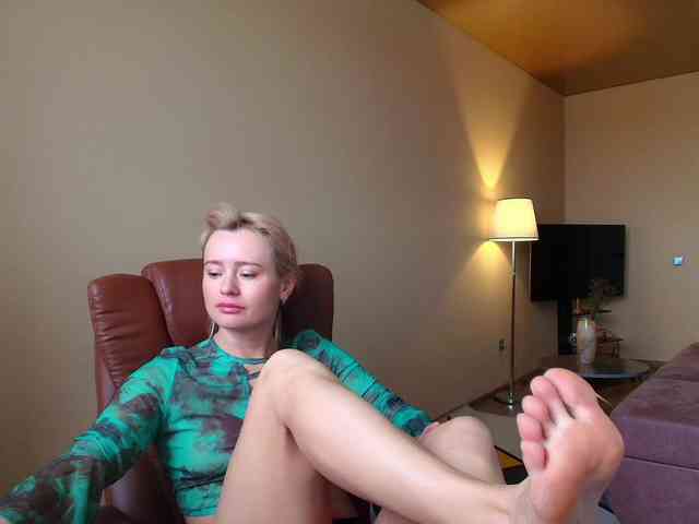 MissMotivated webcam