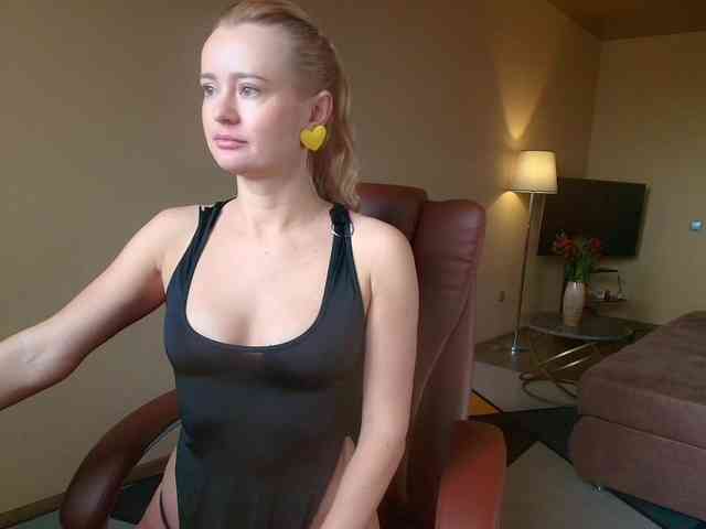 Kriszayka's webcam live show