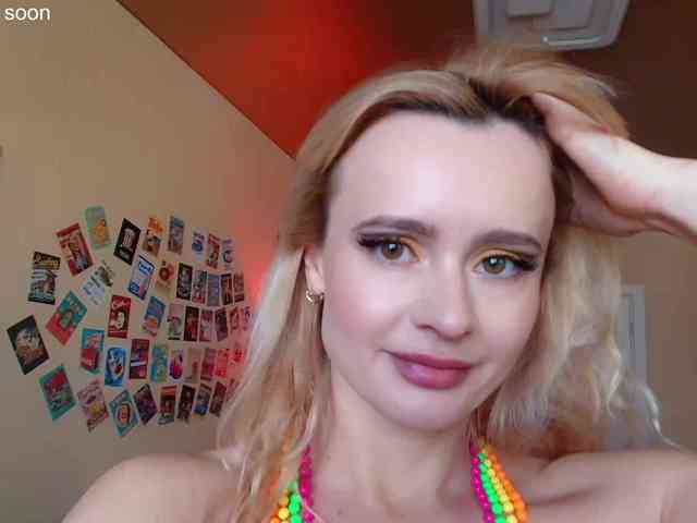 MissMotivated webcam