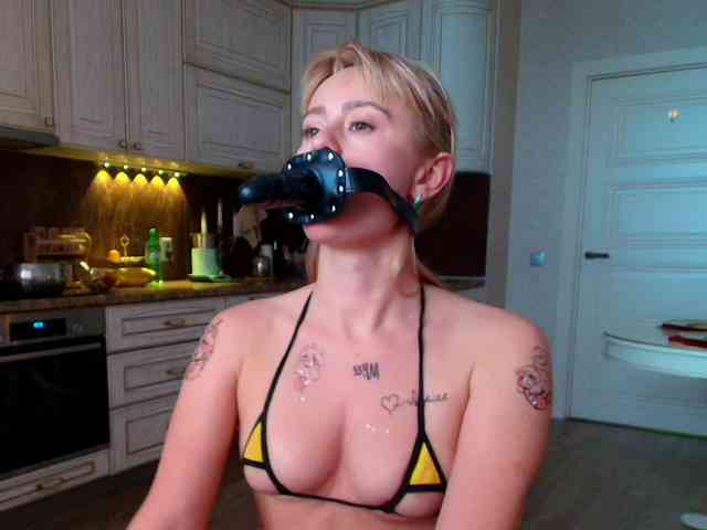 MissMotivated webcam