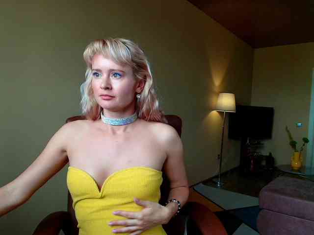 MissMotivated webcam