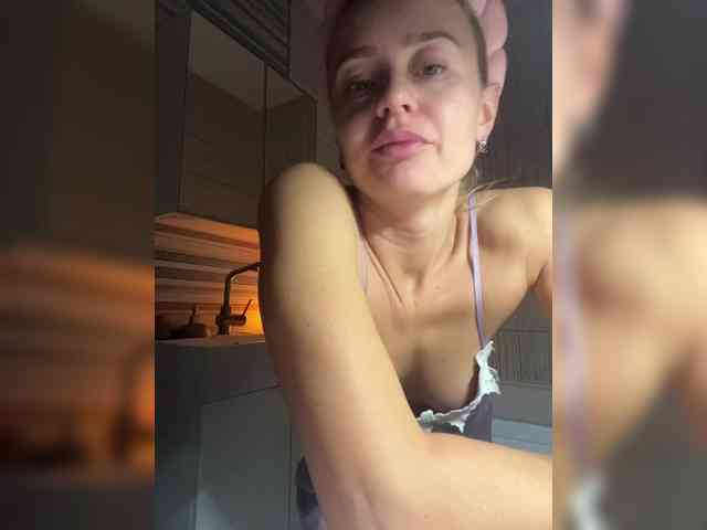 MissMotivated webcam