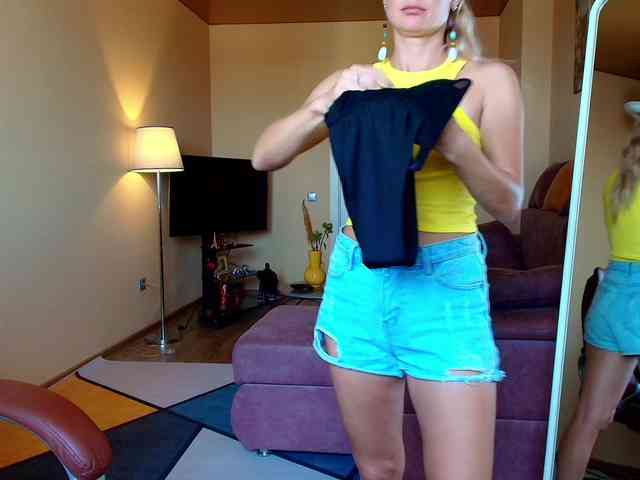 MissMotivated webcam