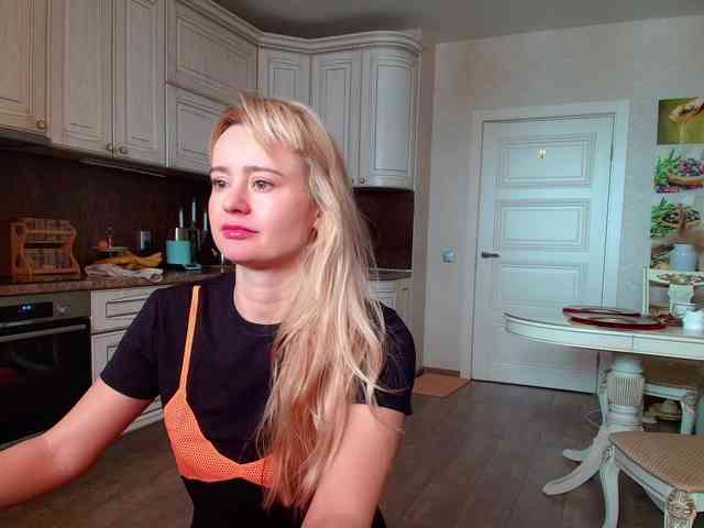 MissMotivated webcam