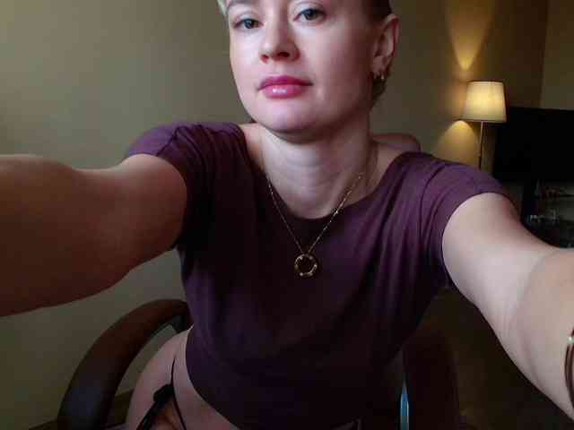 MissMotivated webcam