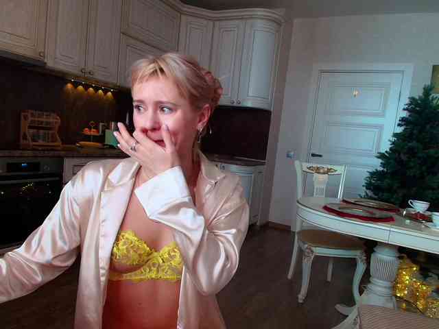 Kriszayka Live Webcam on BongaCams