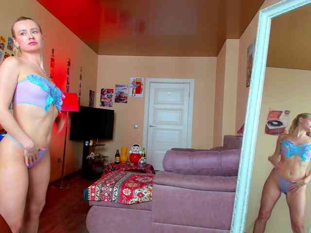 MissMotivated webcam