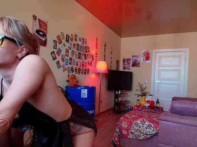 MissMotivated webcam