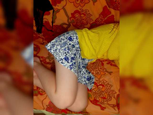 little-pussy3's BongaCams show and profile