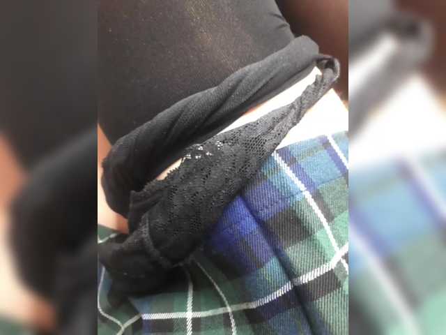 little-pussy3's BongaCams show and profile