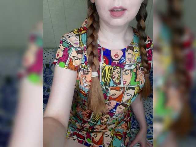 little-pussy3's BongaCams show and profile