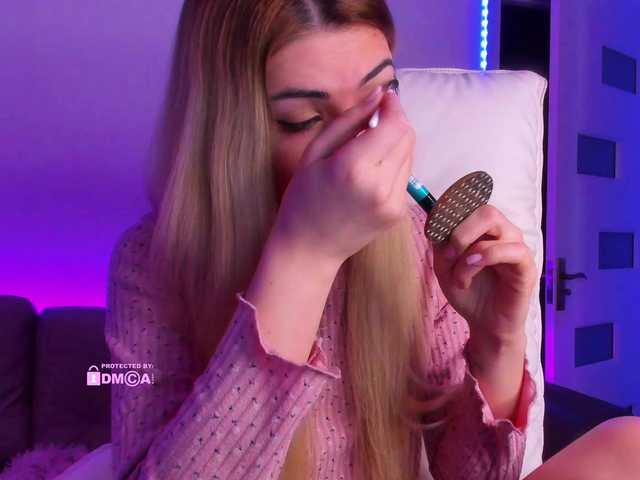 meow's BongaCams show and profile