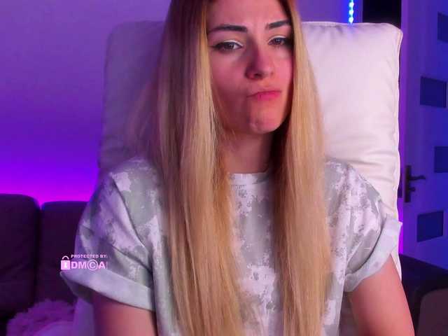 meow's BongaCams show and profile