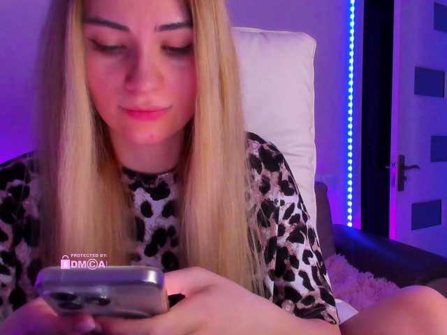 meow's BongaCams show and profile