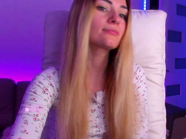 meow's BongaCams show and profile