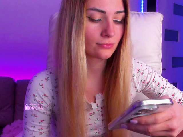 meow's BongaCams show and profile