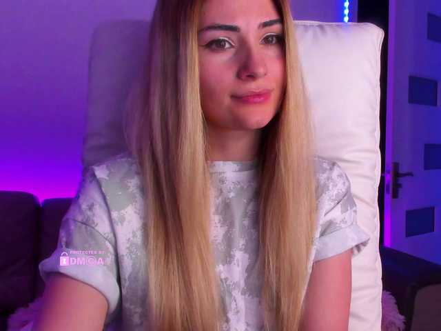 meow's BongaCams show and profile