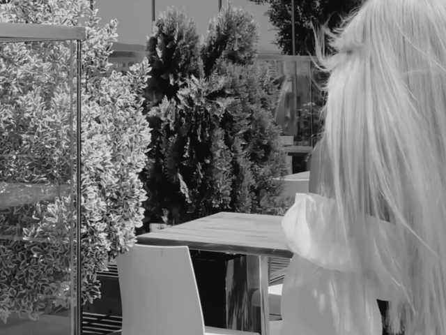 meow's BongaCams show and profile