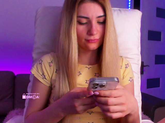 meow's BongaCams show and profile