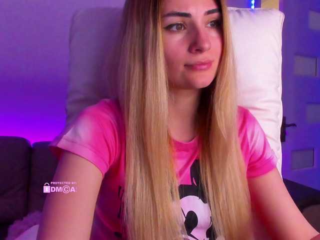 meow's BongaCams show and profile