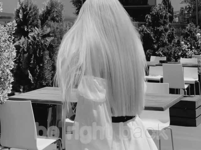 meow's BongaCams show and profile